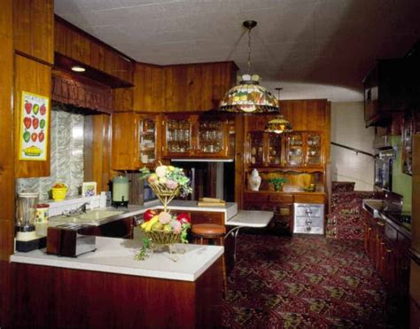 Look Inside Elvis’ Iconic Graceland – Home Addict