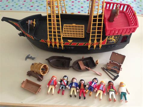 Playmobil Pirate Ship, Pirates and accessories: | Playmobil toys ...