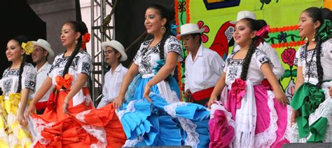 Mexico City Ambles: Folk Dance in Mexico City