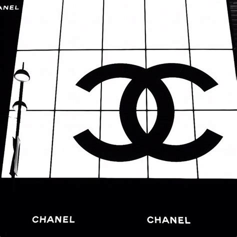 Double C! | Chanel boutique, Chanel, Boutique