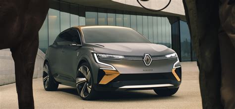 Renault unveils sleek new electric hatchback and inexpensive EV | Electrek