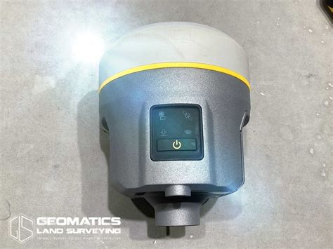 Trimble R12i GNSS System | geomaticslandsurveying.com