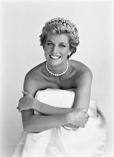 princess-diana-wedding-tiara