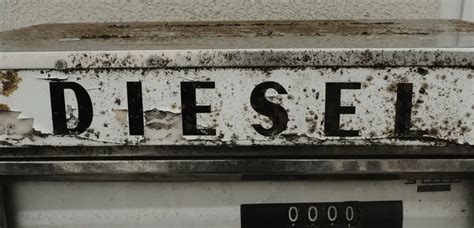 Can Lawn Mowers Use Diesel? If So, Where Do You Get It ...