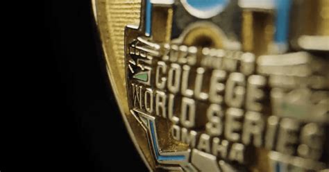 LSU baseball shows off incredible national championship rings