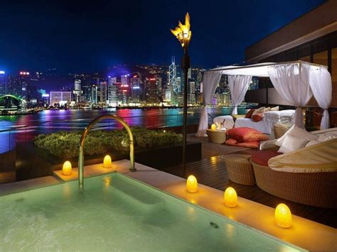 The 7 Sexiest Honeymoon Suites in the World | Romantic hotel, Luxury hotel, Honeymoon suite