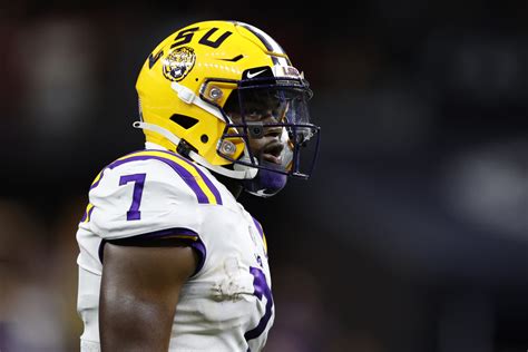 Kayshon Boutte Removes LSU From Social Media Bio: Fans React - The Spun