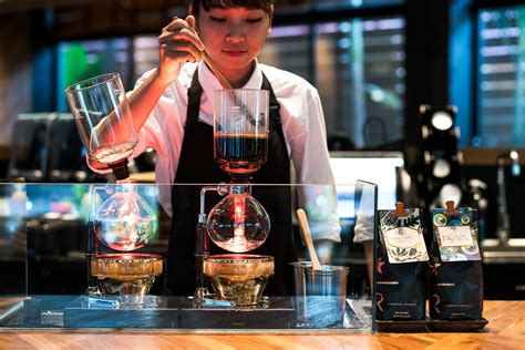 Starbucks Reserve - Siphon - KohSantepheap.TV