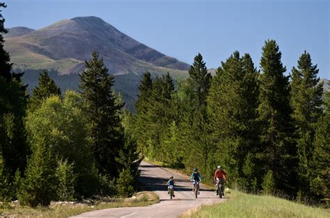 Perfect Early Season Bike Rides Around Breckenridge