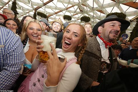 Oktoberfest 2022: Beer fans rejoice as festival returns after pandemic - but prices have soared ...