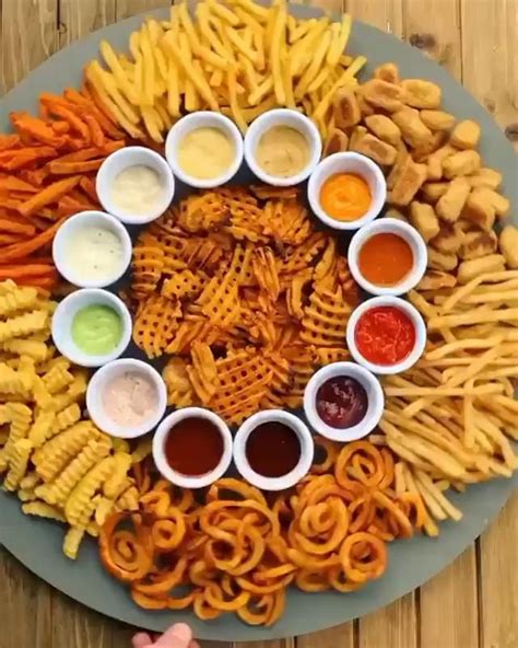 All these fries and I’m still hungry! [Video] | Food platters, Party ...