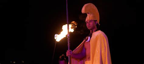 Best Luau in Waikiki | Royal Hawaiian Luau