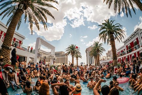 Drai's Beachclub Dress Code - What is & Isn't Allowed