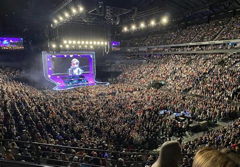 Elton John verzaubert Köln – Fööss begeistert - Report-K