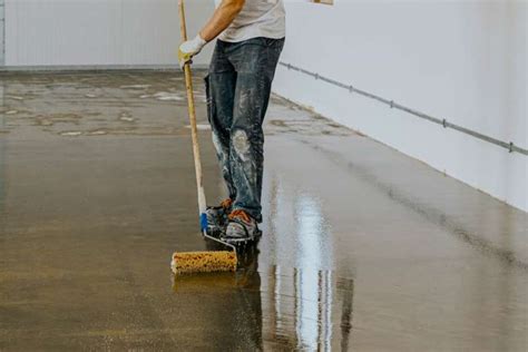 Common Uses and Applications For Industrial Epoxy | ATC