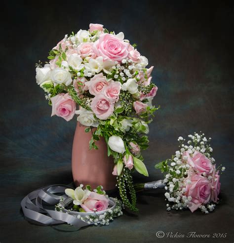 How To Make A Cascading Bridal Bouquet With Fake Flowers | Best Flower Site