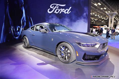 NYIAS: Dark Horse Mustang (Blue Ember) & Engine Bay FIRST Look + 2024 ...