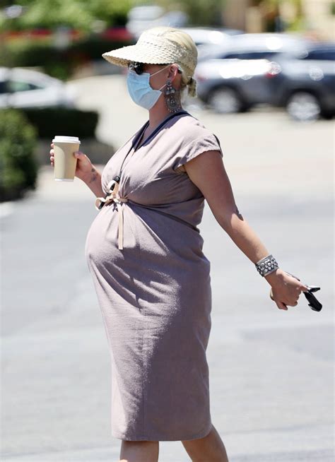 Katy Perry - Shows her baby bump in Santa Barbara - California-34 | GotCeleb