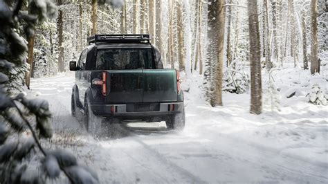 Canoo reveals a bubbly electric pickup truck - The Verge