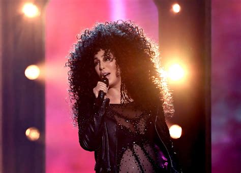 Cher Turns Back Time, Puts on Epic Billboard Music Awards Performance - The Hollywood Gossip