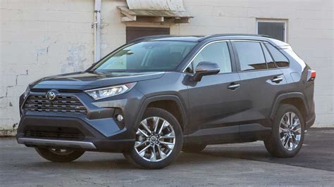 2019 Toyota RAV4 Limited Review: Hey Now, You’re A RAV Star