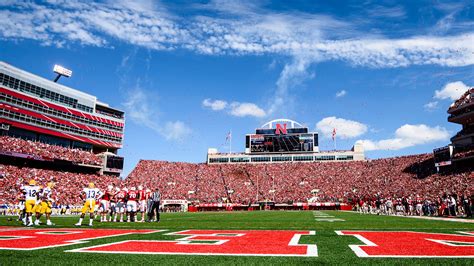 Nebraska Memorial Stadium | Meyer Sound