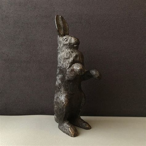 Sculpture of a hare - Catawiki