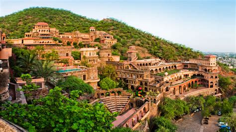 Gallery | Neemrana Fort-Palace | Hotels in Delhi | Forts near Delhi