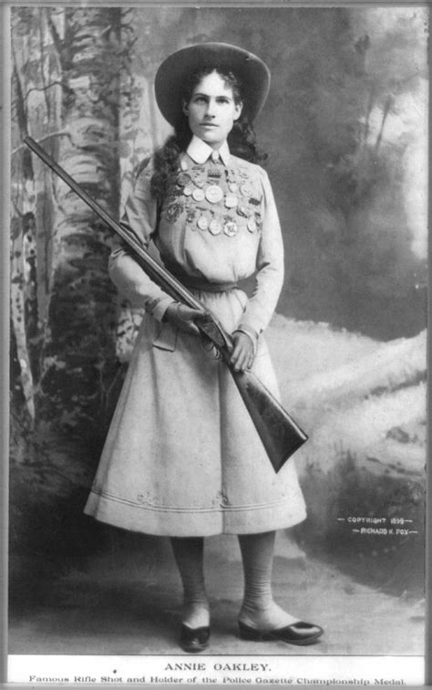 Victorian Cardomania: Annie Oakley, 1899. Image: Wikipedia. - Racing Nellie Bly-Famous women in ...