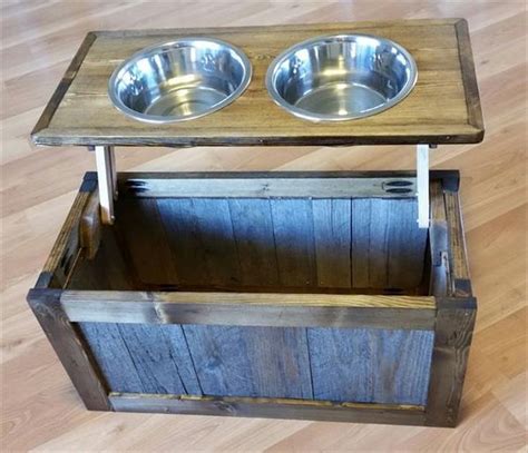 DIY Pallet Dog Bowl Stand Plans | Diy dog stuff, Dog bowl stand, Pallet diy