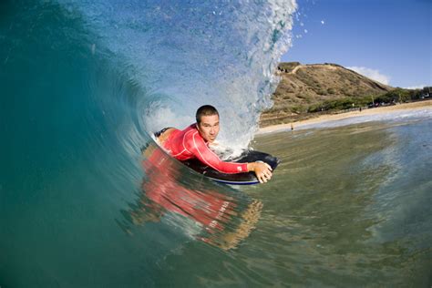 How to ride the barrel on a bodyboard