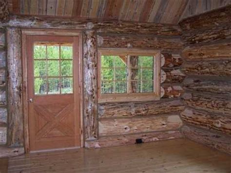 Log Cabin Style Mobile Homes . . . Well-Rounded Walls On Wheels!