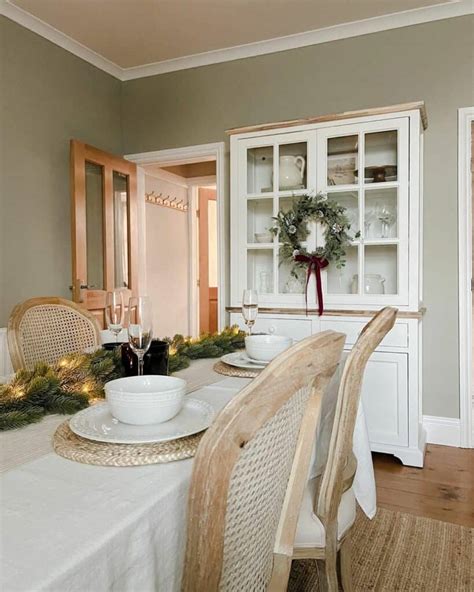 Festive Dining Room Ideas - Soul & Lane