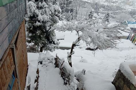 heavy-snowfall-in-lachung-valley-north-sikkim-tv-prakash-skd – News18 ...