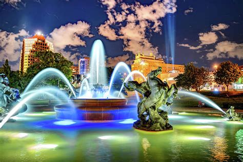 Kansas City J.C. Nichols Fountain in the Plaza Photograph by Gregory ...