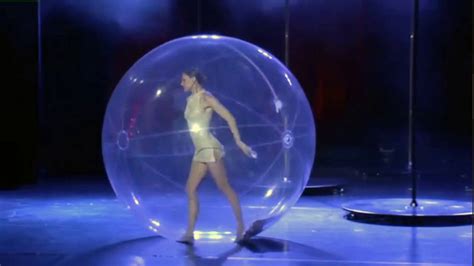 Bubble dance - YouTube