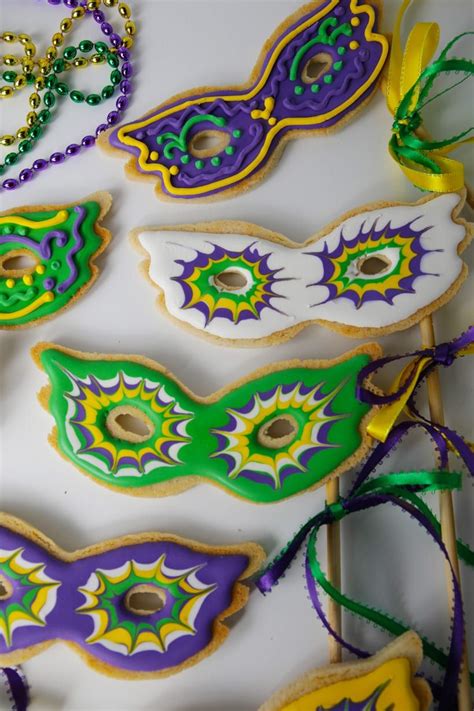 Flood Icing, Masquerade Ball Mask, Wedding Cake Cookies, Royal Icing Decorations, Kinds Of ...