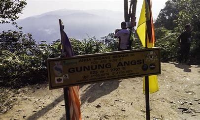 Gunung Angsi Loop (Malaysia) | Fastest Known Time