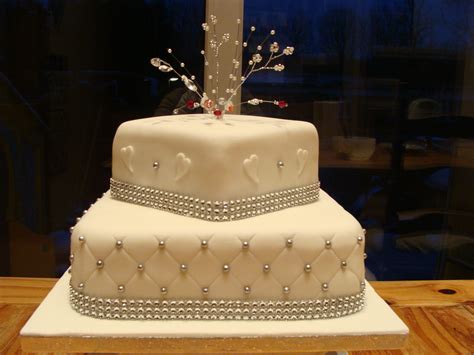 Top 15 Lovely Diamond Cakes - Page 7 of 15