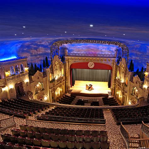 The Paramount Theatre is a historic vaudeville venue. - Life In Indy