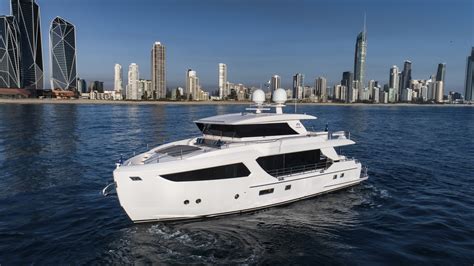 Horizon Yacht Europe - FD Series 75–125 ft