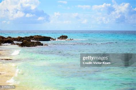 433 Strand Maho Beach Stock Photos, High-Res Pictures, and Images - Getty Images