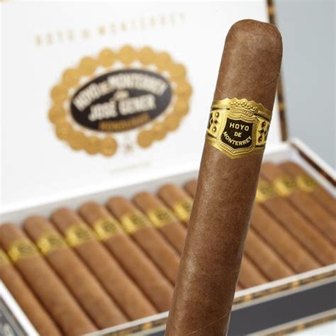 Hoyo de Monterrey Cigars | Available at CIGAR.com