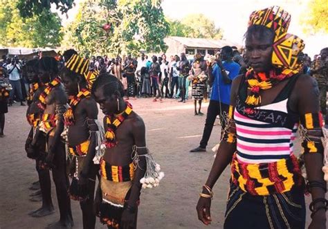 Radio Tamazuj on Twitter: "Folklore dancers from the #Murle tribe sing songs and dances to ...