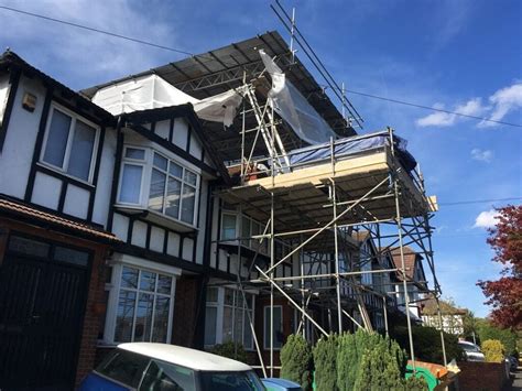 4 Clever temporary roofing ideas | Scaffold Tower Hire