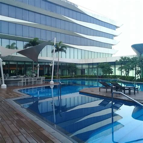 Pool at Conrad Hotel Manila | Conrad hotel, Hotel, Favorite places