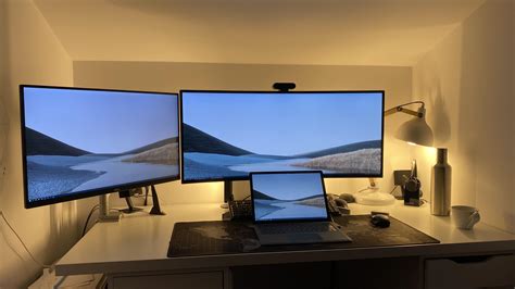 Work from home. Surface Laptop 3 + 2 monitors. : r/Surface