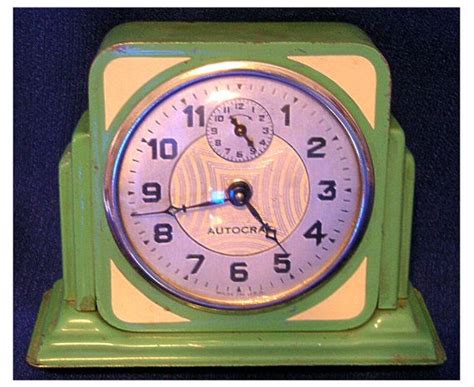 Classic Art DECO Clock By Autocrat. Moderne, Metal Case Eye-Catcher $63.50 | Art deco clock, Art ...