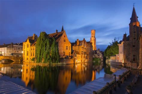 Rozenhoedkaai Canal at Night, Bruges, Belgium Stock Image - Image of benelux, bruges: 123259533