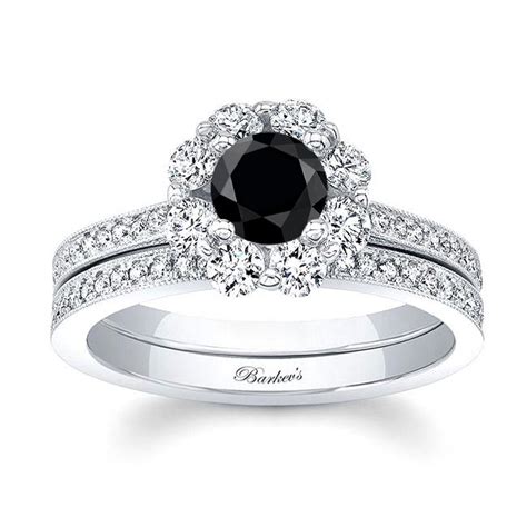 Halo Black And White Diamond Ring Set | Barkev's